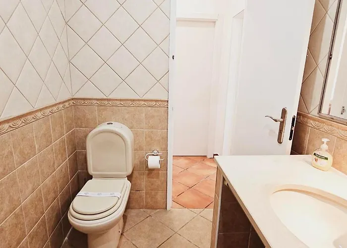 Lemon Tree Relaxing ゲストハウス 3*